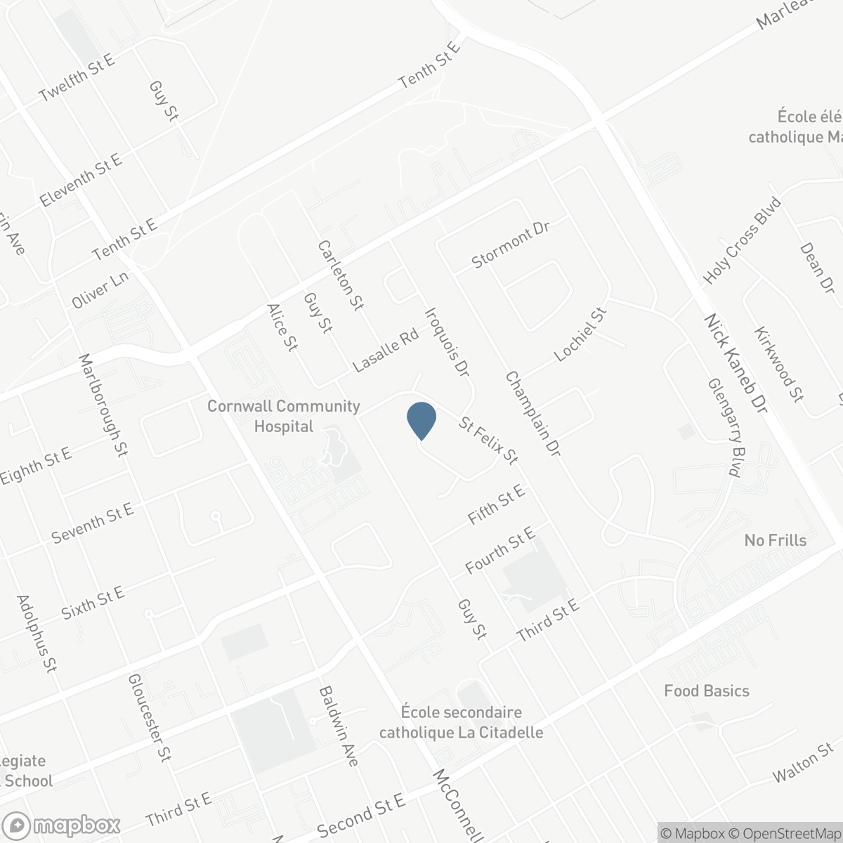 785 SANDFIELD CRESCENT, Cornwall, Ontario K6H 5C4